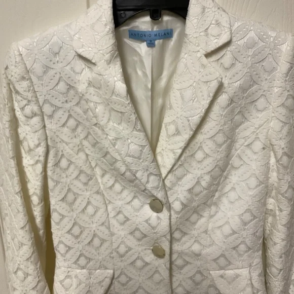 Antonio Melani Size 0 cream colored lace Suit. Skirt and Jacket NWT - Picture 3 of 10